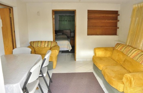 Whitehall House | Arjan Apartments