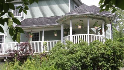 Eastman Bed & Breakfast | Arkadia Eastman B&B