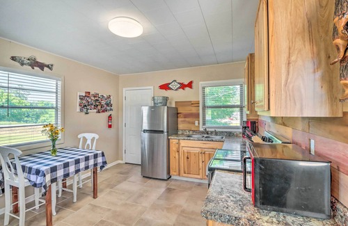 Salesville Cottage | Arkansas Fishing Getaway: Near Norfork River!