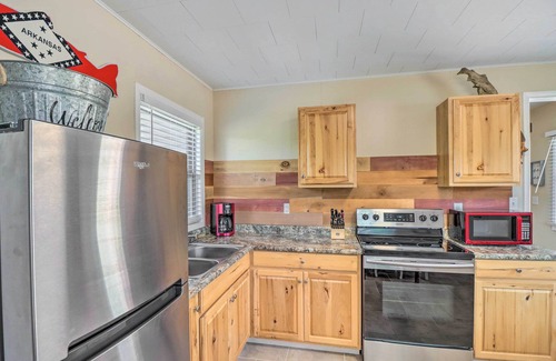 Salesville Cottage | Arkansas Fishing Getaway: Near Norfork River!