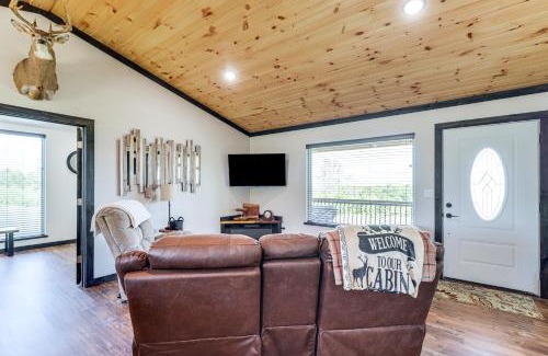 Jasper House | Arkansas Retreat with Deck, Fire Pit and Mtn Views!