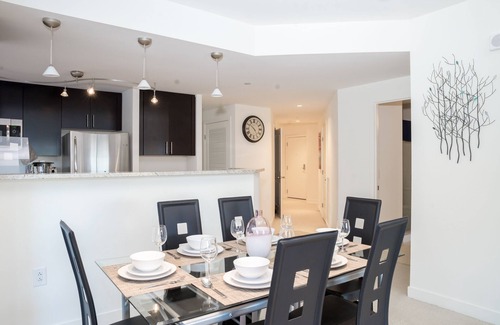 Crystal City Apartment | Arlington 2BR/2BA Fully Furnished Apartment in Crystal City