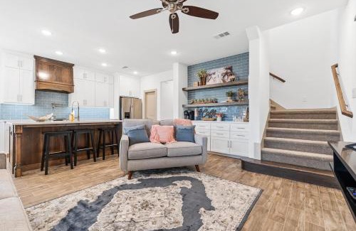 Central Arlington House | Arlington Retreat