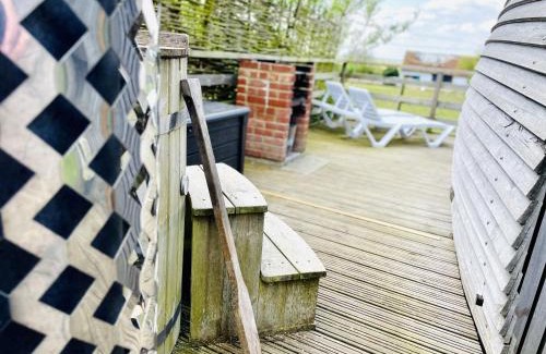 Brightlingsea House | Armadilla 1 at Lee Wick Farm Cottages & Glamping