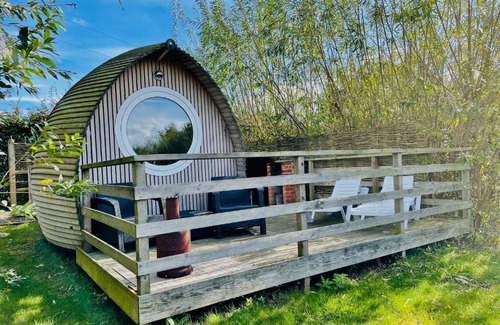 Brightlingsea House | Armadilla 1 at Lee Wick Farm Cottages & Glamping