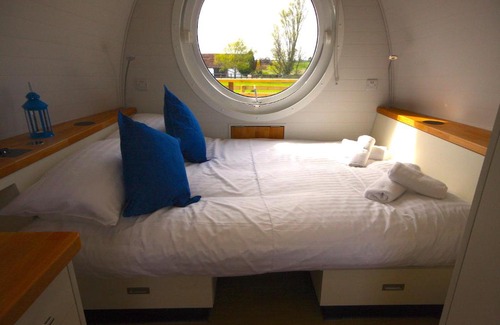 Brightlingsea House | Armadilla 1 at Lee Wick Farm Cottages & Glamping