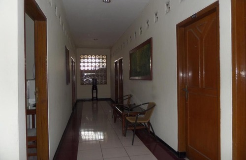Klojen Hotel | Armi Hotel Malang