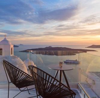 Fira Apartment | Aroma Suites