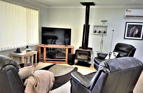 Huskisson House | AROS on MOONA at HUSKISSON, JERVIS BAY - ABSOLUTE WATERFRONT RESERVE