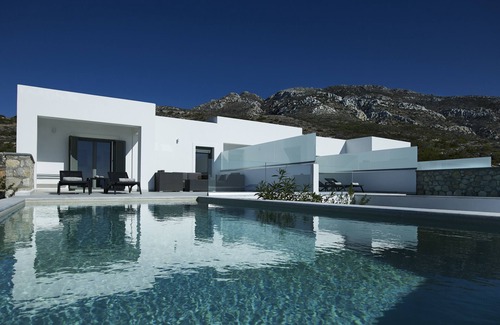 Finiki Villa | Arpathea Villas
