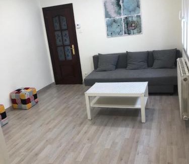 Las Campas y San Claudio Apartment | Arquitecto tioda 6 Apartamento