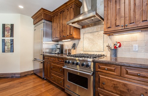 Vail Condo | Arrabelle- 3 bdrm/3.5 bath Ski In Ski out condo- book Winter Ski Season now!