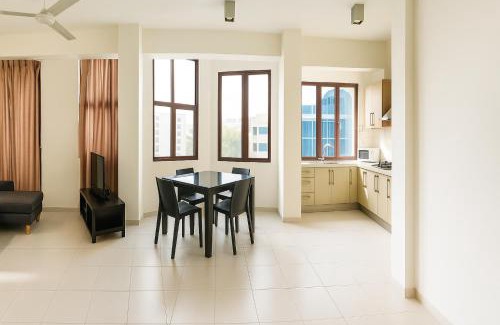 Male House | Arrival View