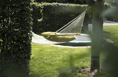 Minheim Apartment | Arrive, take a deep breath, want to stay - apartment with green oasis & workplace