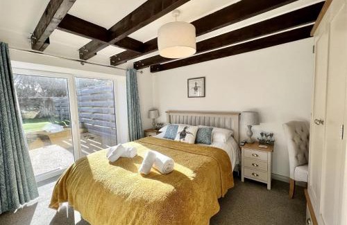 Helston House | Arrowan Common Farm Cottages