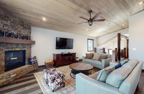 Tahoe Paradise House | Arrowhead Adventures