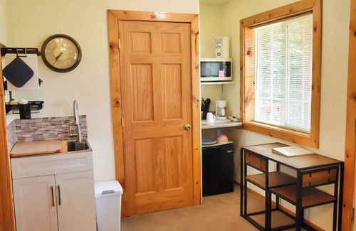Zion National Park East Entrance Bed & Breakfast | Arrowhead Country Cabins