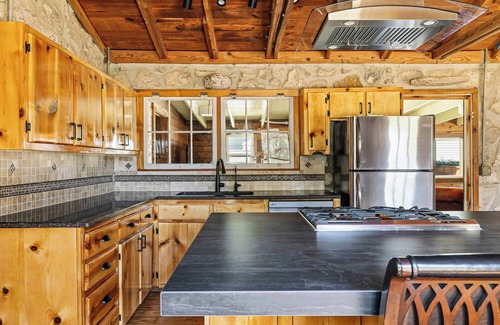 Wimberley House | Arrowhead Lake Retreat: Family Fun and Adventure!