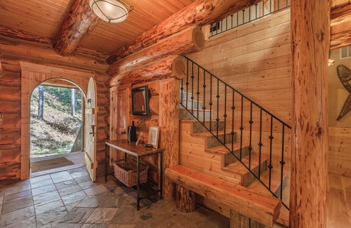 Plain Cabin | Arrowhead Lodge in Leavenworth