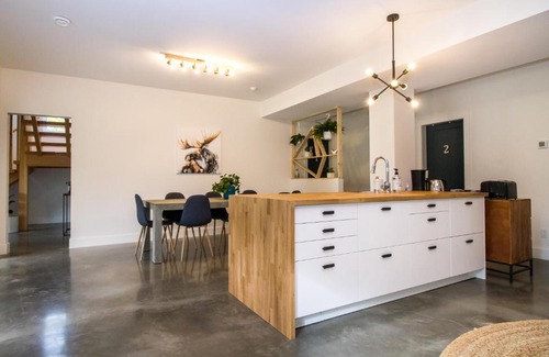 Revelstoke Bed & Breakfast | Arrows Edge Lodge