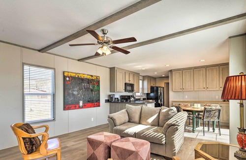 Taos House | Arroyo Hondo Home: 11 Mi to Downtown Taos!