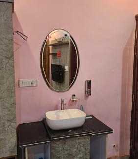 Dhampur Hotel | Arsh Hotel & Restaurant