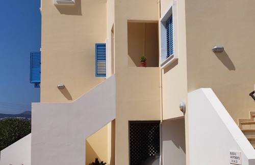 Polis Apartment | ARSINOE 29 "Nest by the Sea": Lovingly + well furnished holiday apartment