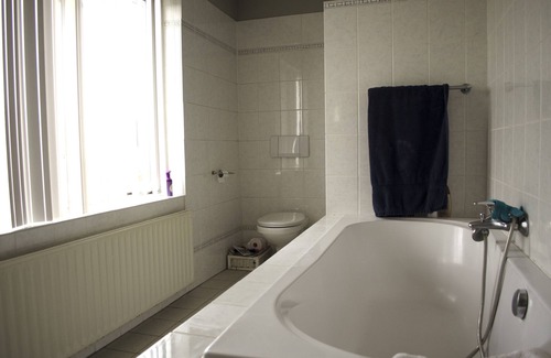 's-Graveland Bed & Breakfast | Art bed and breakfast