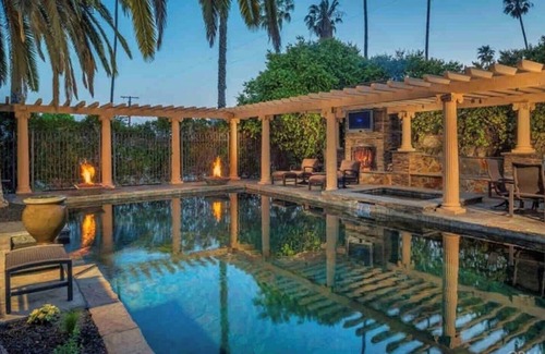 Belmont Heights House | Art Deco Mansion with Amazing Pool and Ocean Views