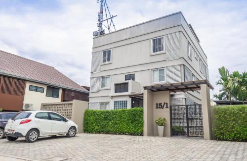 Nong Pa Khrang Apartment | Art Gallery Apartment@Chiang Mai train station