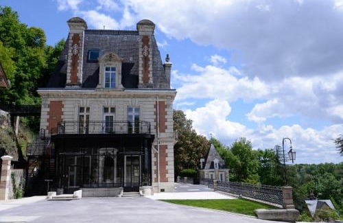 Rochecorbon Hotel | Art Hotel