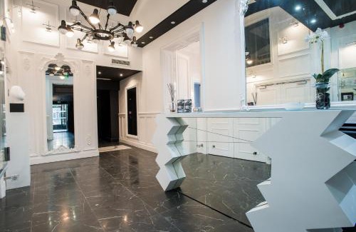 Rochecorbon Hotel | Art Hotel