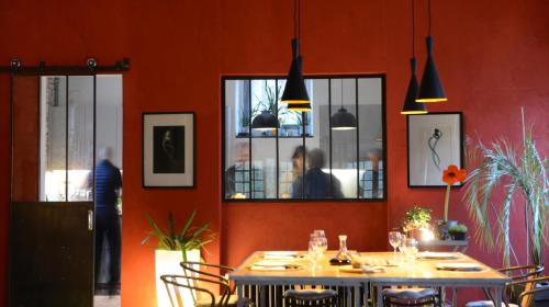 Pourrain Bed & Breakfast | Art House Domaine de l'Ocrerie