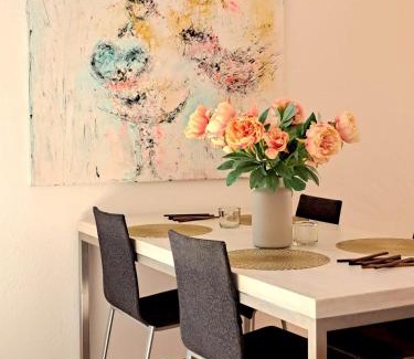 Kilianstadten Apartment | Art & Living Apartment I nähe Frankfurt I Messe