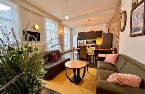 Saint-Laurent Apartment | Art Loft -Opéra, Saint-Lambert, Bueren