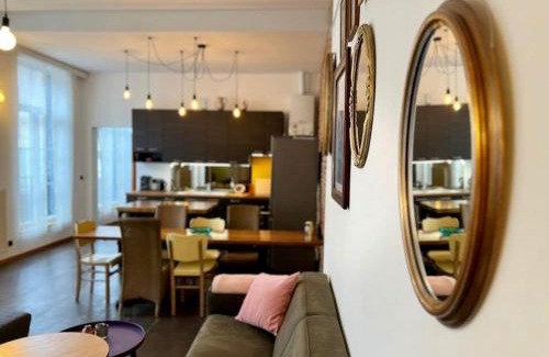 Saint-Laurent Apartment | Art Loft -Opéra, Saint-Lambert, Bueren