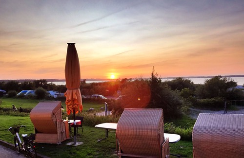 Laboe Apartment | ART-partment Strandoase - Arrive and feel good