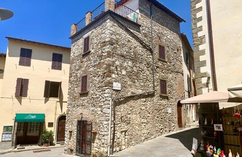 Radda in Chianti Apartment | ART REBUS Tower in Tuscany