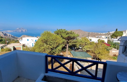 Aegiali Apartment | Art Studio Apartments