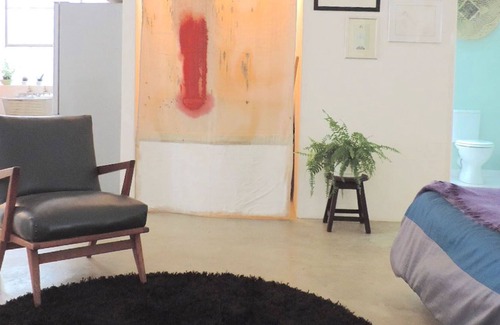 Woodstock Apartment | Art studio loft apartment in Woodstock