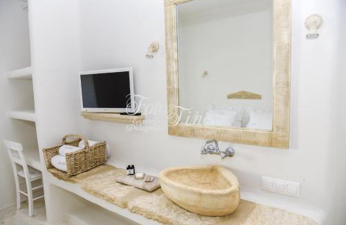 Panormos Apartment | Art Village