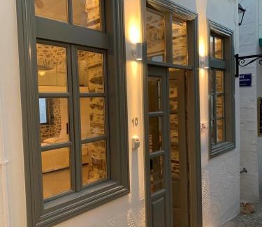 Ano Siros House | ArtdecoSyros Superior