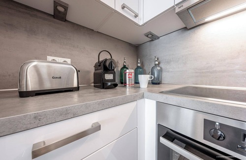 Hockenheim Apartment | Artdesign - Box Spring - Netflix - Zwischen MA und HD - Netflix - 8 Personen
