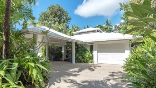 Palm Cove House | Arte Bianco