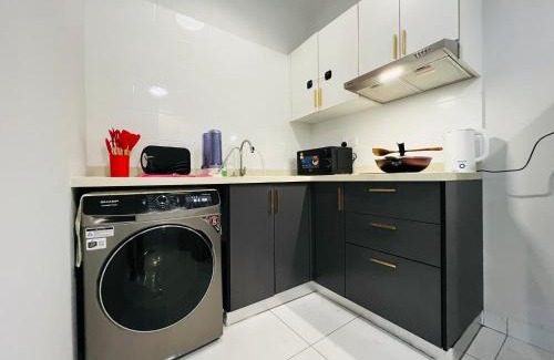 Taman Midah Apartment | Arte Cheras Duplex by DeUrban