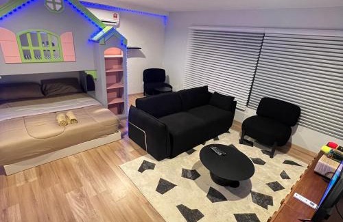 Taman Midah Apartment | Arte Cheres Karaoke 7 pax