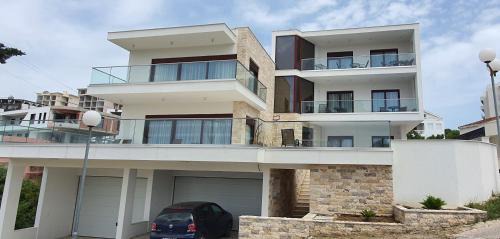 Ulcinj Apartment | Arte Luxury Pool Apartmets