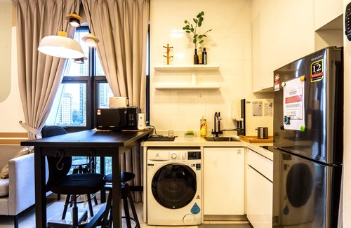 Kuala Lumpur Apartment | Arte Mont Kiara Managed by Airhost