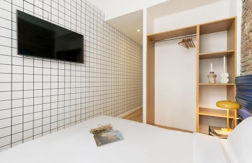 Collblanc y La Torrassa Hotel | Arte Suites by Olala Homes