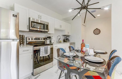 Wynwood Art District House | ArTease3 - stylish, near Wynwood Walls & restaurants